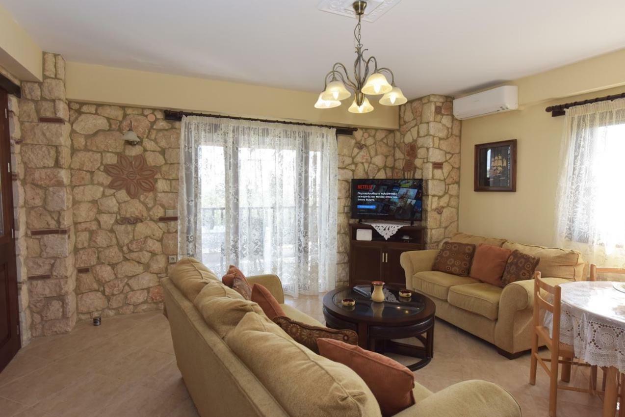 פסאקודיה Captain'S Villa Appartments מראה חיצוני תמונה