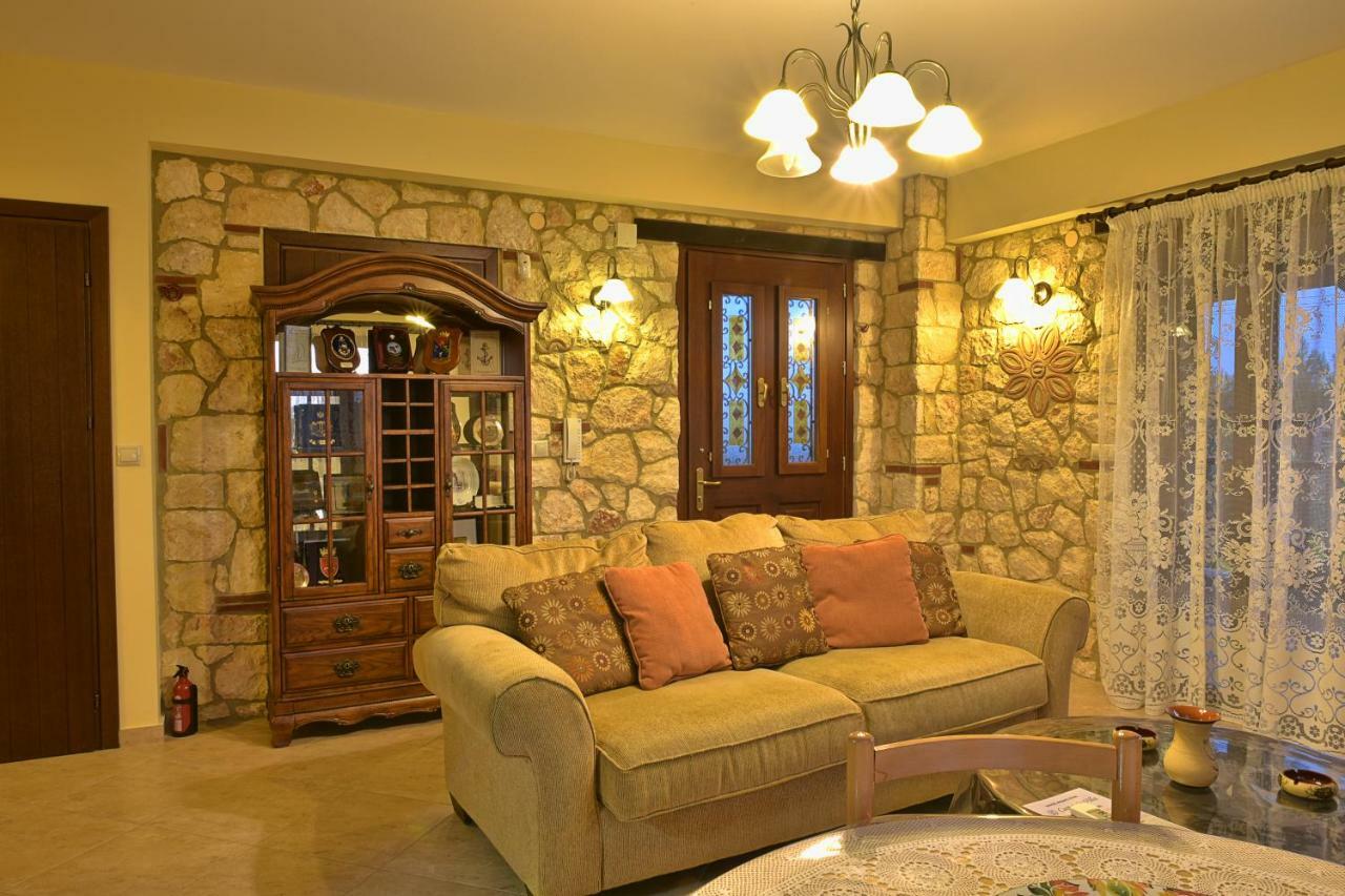 פסאקודיה Captain'S Villa Appartments מראה חיצוני תמונה