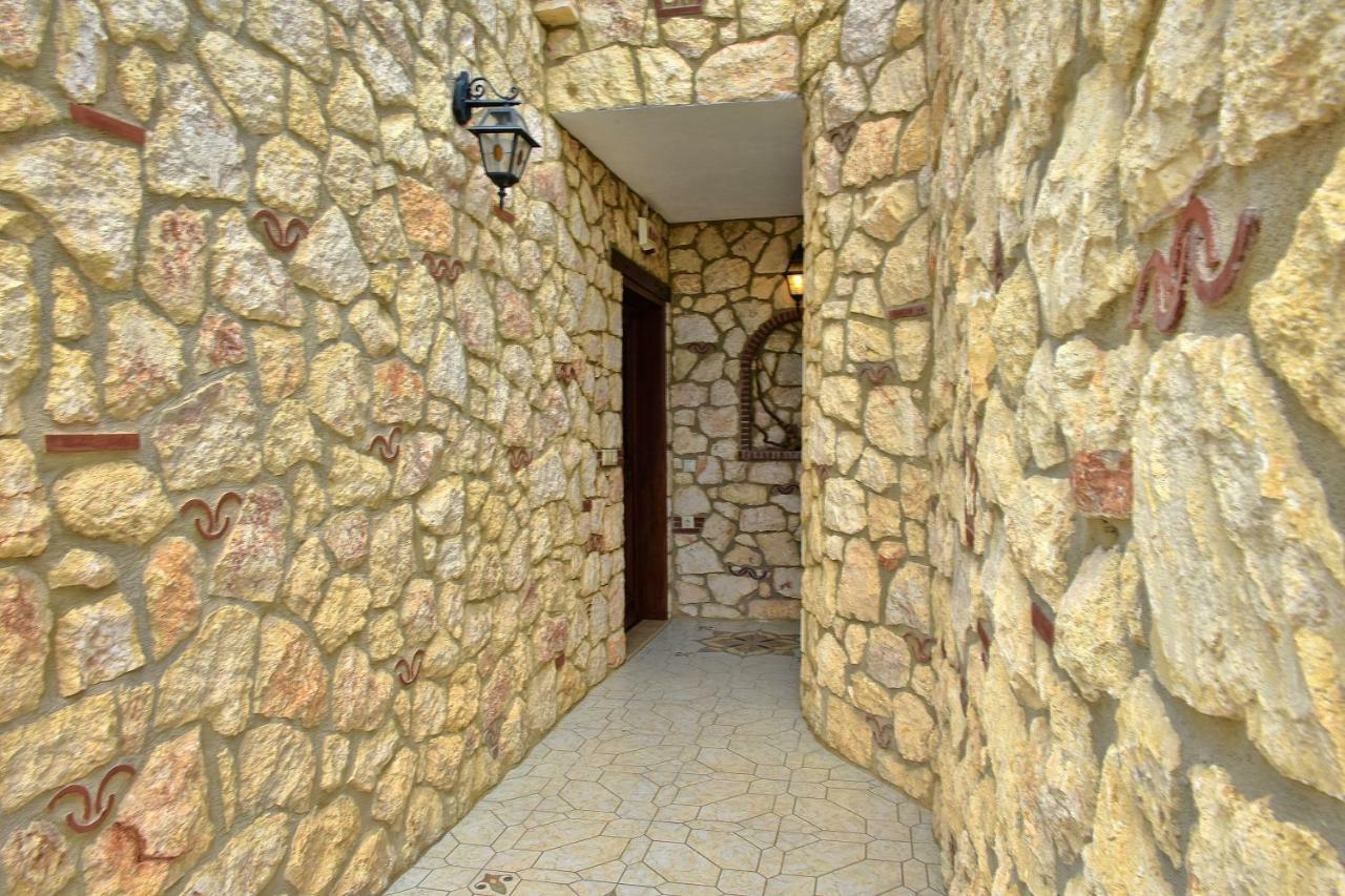 פסאקודיה Captain'S Villa Appartments מראה חיצוני תמונה