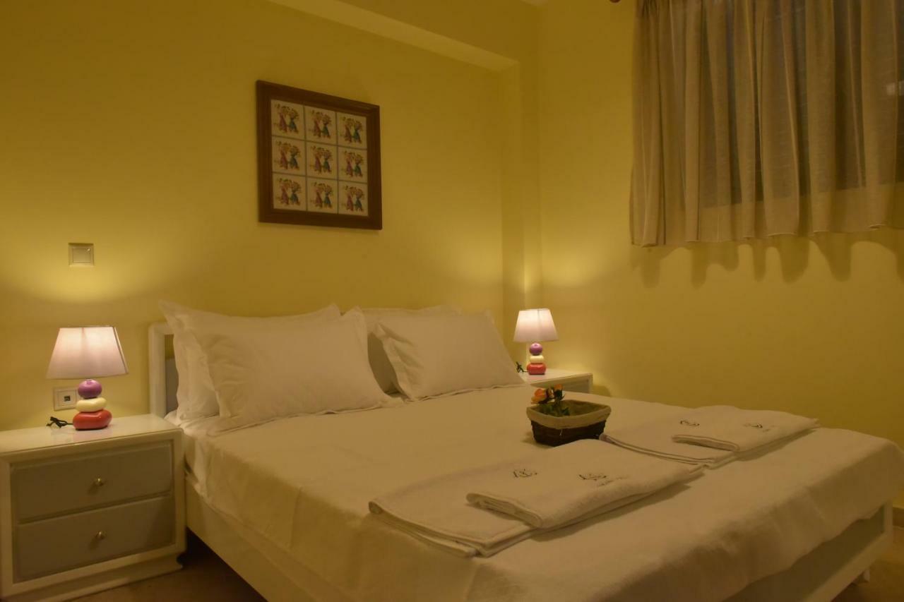 פסאקודיה Captain'S Villa Appartments מראה חיצוני תמונה