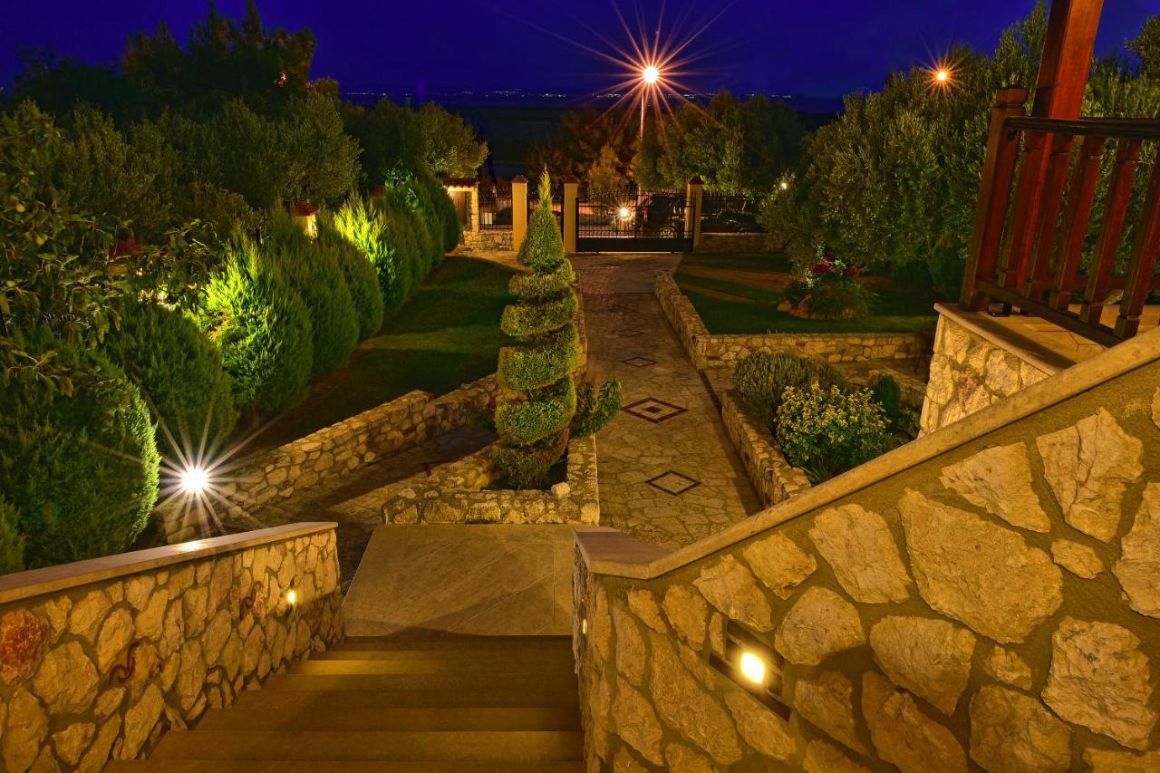 פסאקודיה Captain'S Villa Appartments מראה חיצוני תמונה